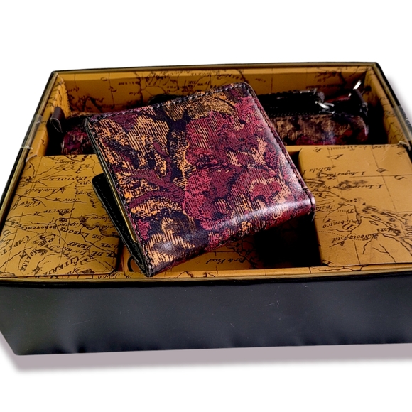 Patricia Nash Luzzi Leather Vintage Floral Brocade Wallet Isla Cosmetic โฆ - Picture 4 of 12